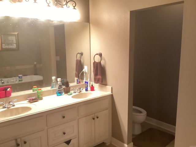 6013 Peacefield Cove, Benton, AR 72019