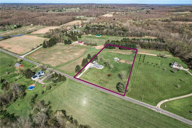 240 Hamburg Road, Hempfield Twp, PA 16125