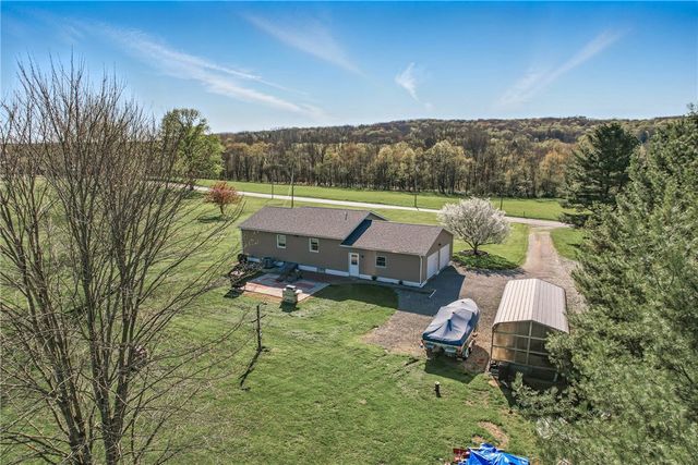 240 Hamburg Road, Hempfield Twp, PA 16125