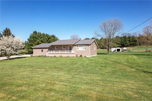240 Hamburg Road, Hempfield Twp, PA 16125