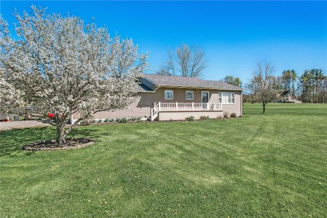 240 Hamburg Road, Hempfield Twp, PA 16125