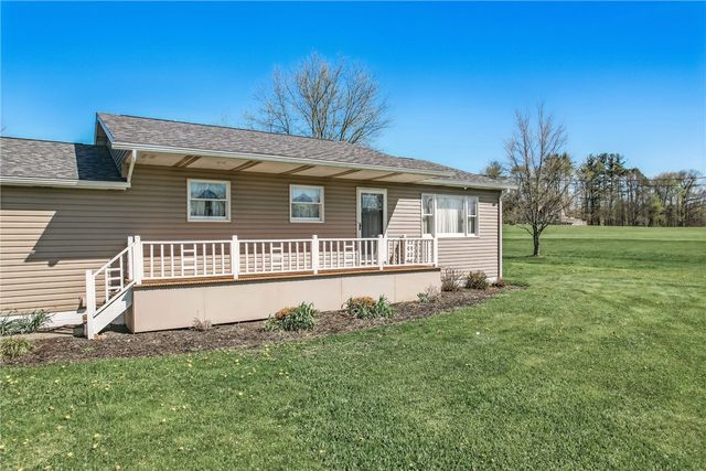 240 Hamburg Road, Hempfield Twp, PA 16125