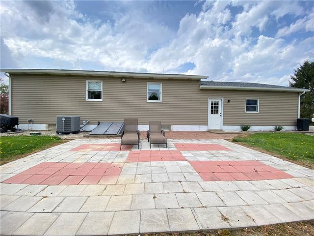 240 Hamburg Road, Hempfield Twp, PA 16125