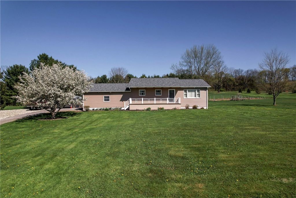 240 Hamburg Road, Hempfield Twp, PA 16125