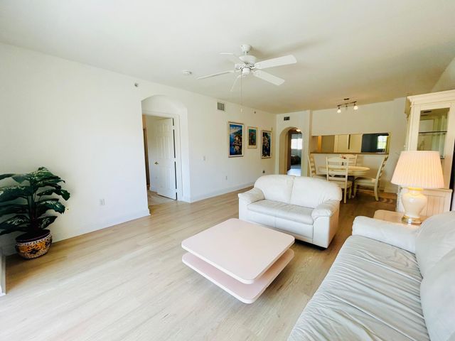 4723 Lucerne Lakes Boulevard E 634, Lake Worth, FL 33467