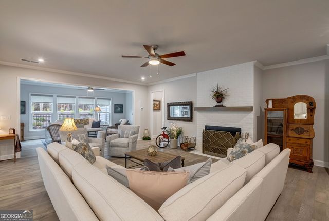 1041 Pebble Creek Road, Greensboro, GA 30642