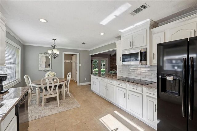 5925 Longwood Street, Beaumont, TX 77707