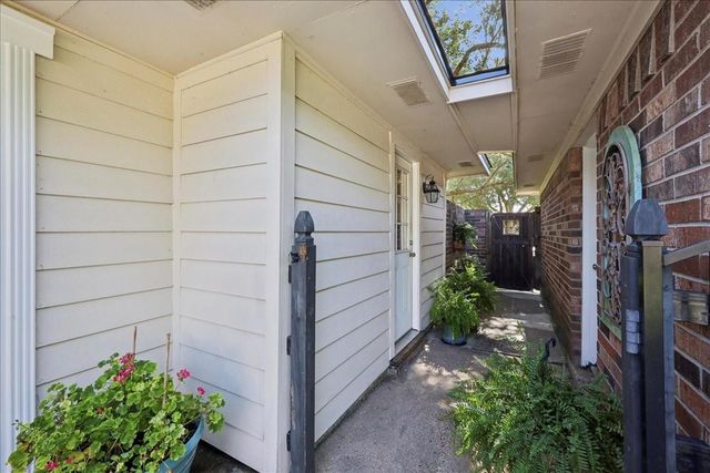5925 Longwood Street, Beaumont, TX 77707