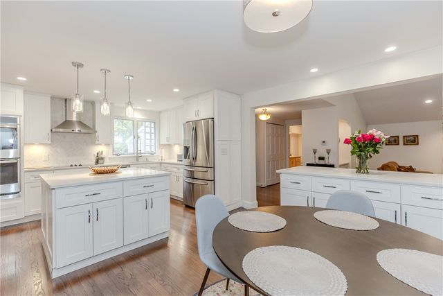 7 White Birch Road, Cranston, RI 02920
