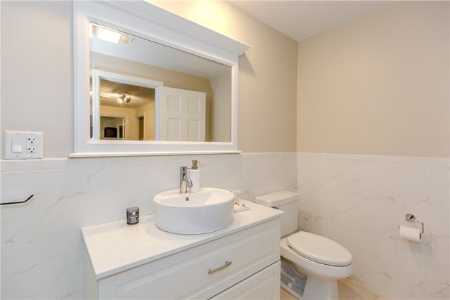 7 White Birch Road, Cranston, RI 02920