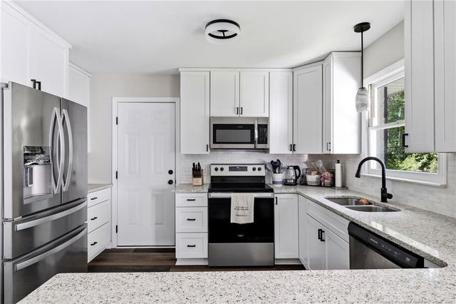 224 Heather Lane, Southern Pines, NC 28387