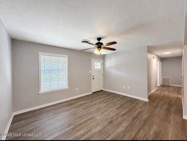 1016 Tanglewood Drive, Clinton, MS 39056
