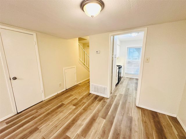 3822 Southway DR 103, Austin, TX 78704