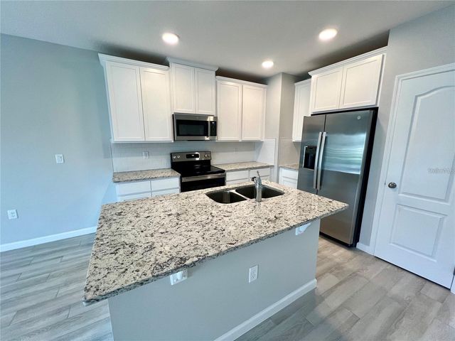 2890 NARCOOSSEE COMMONS WAY, St Cloud, FL 34771