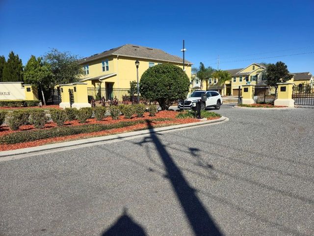 9067 MENEWA COURT, Orlando, FL 32825