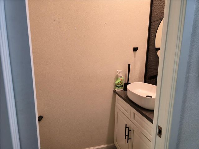 9067 MENEWA COURT, Orlando, FL 32825