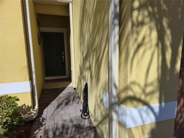 9067 MENEWA COURT, Orlando, FL 32825