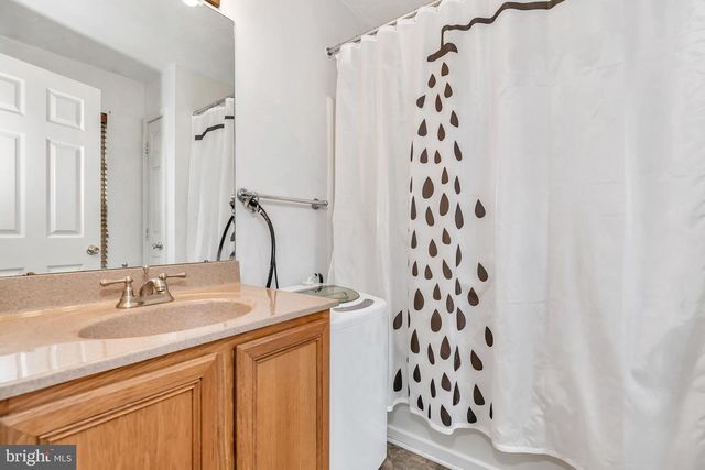 465 WOODSTOCK LN, Wilmington, DE 19808