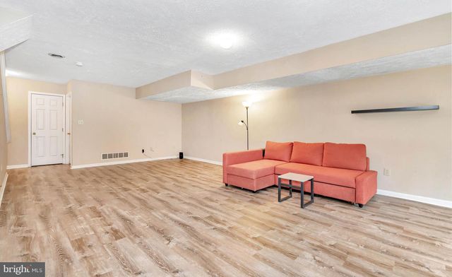 465 WOODSTOCK LN, Wilmington, DE 19808