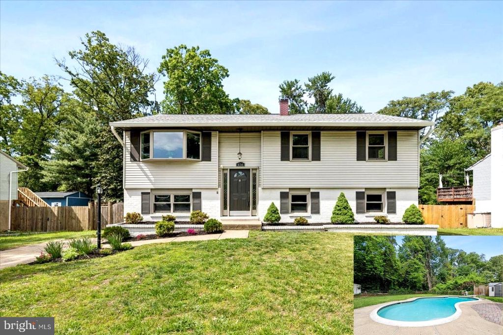 Image 1 of property listing at 456 RUTH RD, Arnold, MD 21012