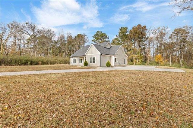 4201 Holly Springs Road, Gillsville, GA 30543