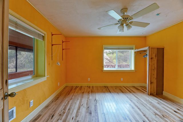 6285 Thompson Creek Road, Applegate, OR 97530