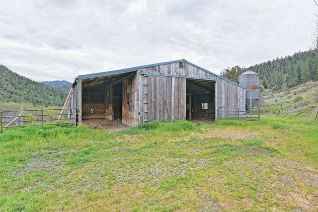 6285 Thompson Creek Road, Applegate, OR 97530