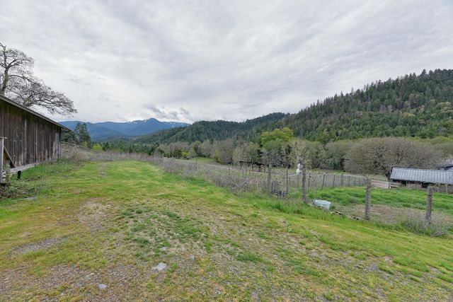 6285 Thompson Creek Road, Applegate, OR 97530