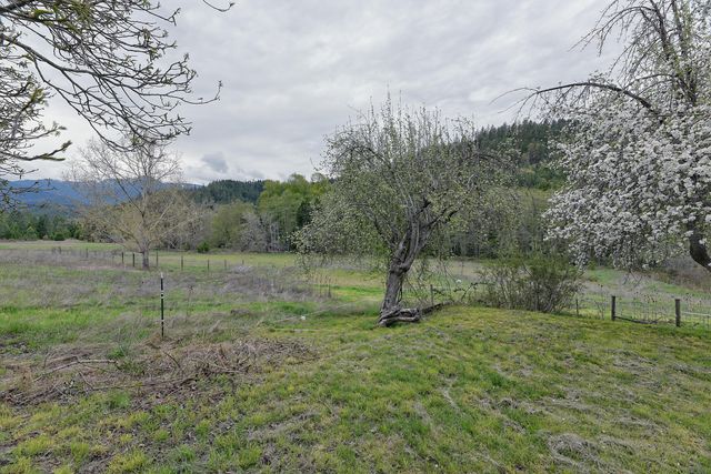 6285 Thompson Creek Road, Applegate, OR 97530
