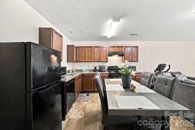 2142 Cindy Lane, Charlotte, NC 28216