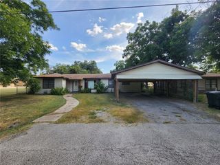 803 North Oneal Street, Caldwell, TX 77836
