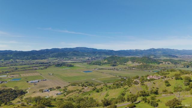 177 Ridge Dr, Napa, CA 94558