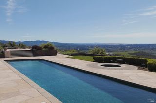 177 Ridge Dr, Napa, CA 94558