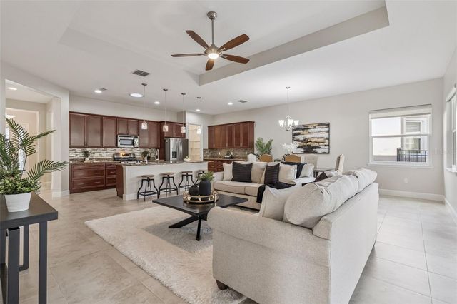 1653 VICTORIA GARDENS DRIVE, Deland, FL 32724