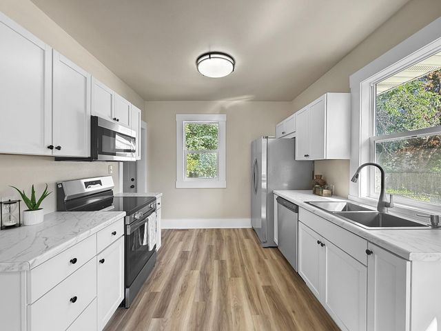 1145 9th Street N, Fargo, ND 58102