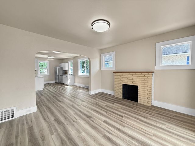 1145 9th Street N, Fargo, ND 58102