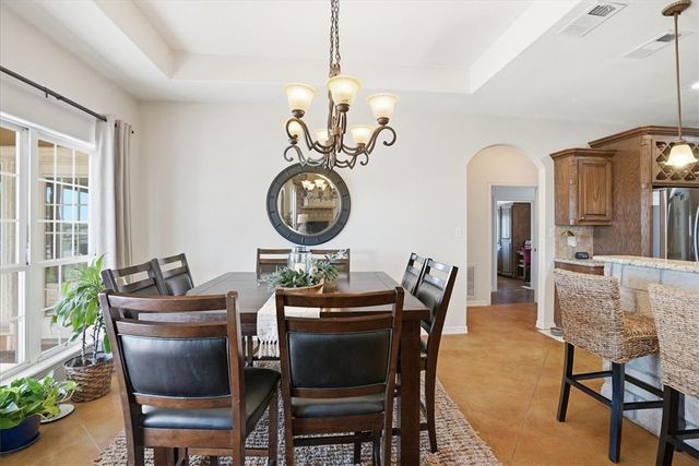 279 County Road 302, George West, TX 78022