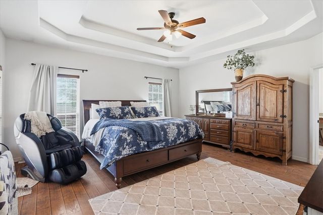 279 County Road 302, George West, TX 78022