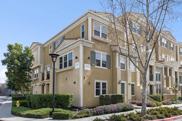 1916 Trento Loop, Milpitas, CA 95035