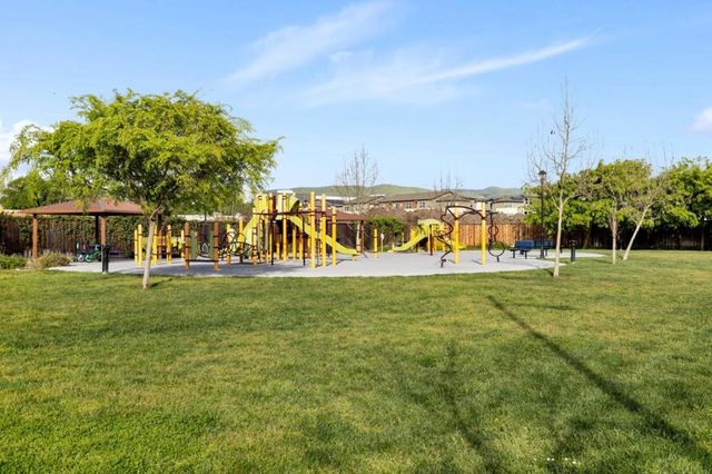 1916 Trento Loop, Milpitas, CA 95035