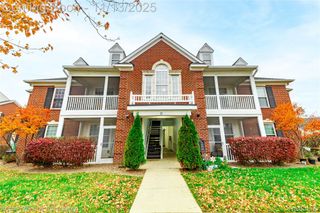 921 E Summerfield Glen Circle, Scio Township, MI 48103