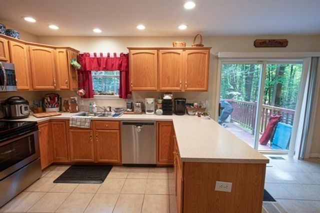 832 Westhampton Road, Northampton, MA 01062
