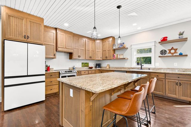 8320 Cattail Road NE, Pleasantville, OH 43148