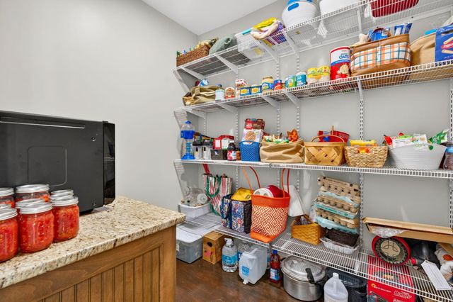 8320 Cattail Road NE, Pleasantville, OH 43148