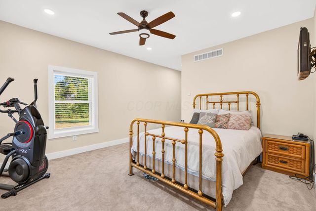 8320 Cattail Road NE, Pleasantville, OH 43148
