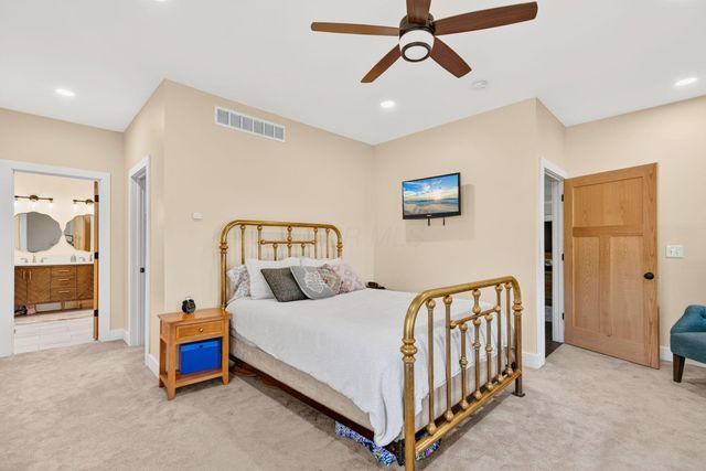 8320 Cattail Road NE, Pleasantville, OH 43148