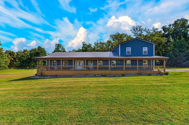 8320 Cattail Road NE, Pleasantville, OH 43148