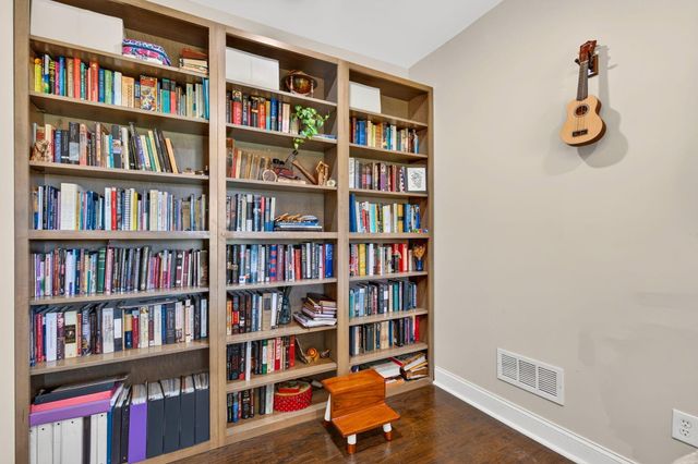 8320 Cattail Road NE, Pleasantville, OH 43148
