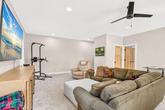 8320 Cattail Road NE, Pleasantville, OH 43148