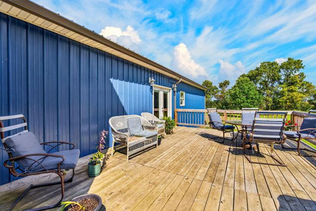 8320 Cattail Road NE, Pleasantville, OH 43148